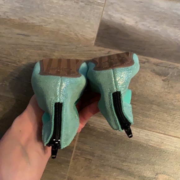 Monkey Feet Ballet Flats - Picture 4 of 7